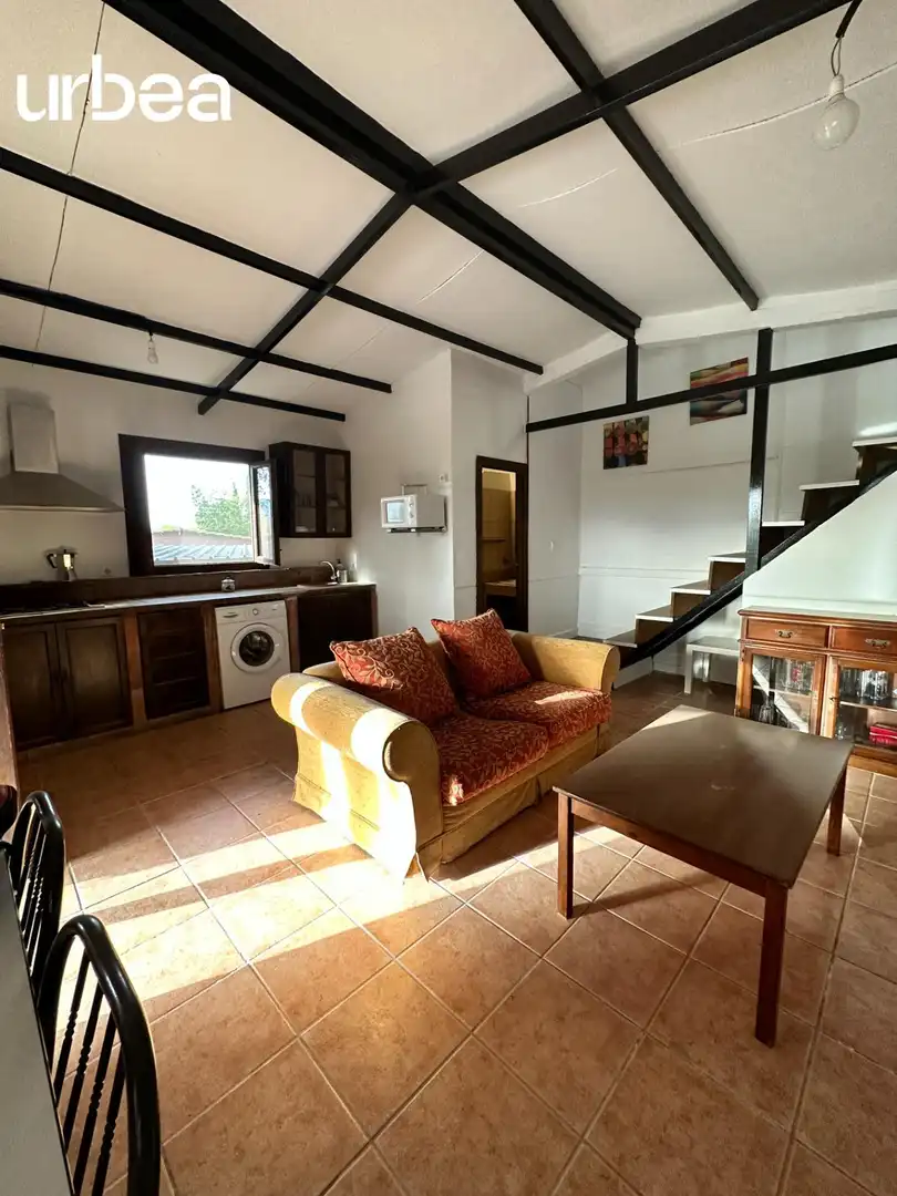Sala d'estar de Finca rústica en venda en Pizarra amb Aire condicionat, Calefacció i Jardí privat