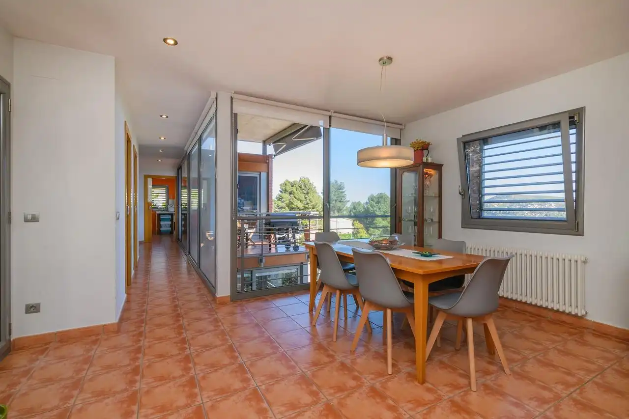Comedor de Casa o chalet en venta en Vallirana con Aire acondicionado y Balcón