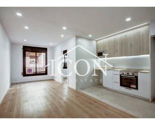 Sala d'estar de Pis en venda en  Barcelona Capital amb Aire condicionat, Calefacció i Parquet