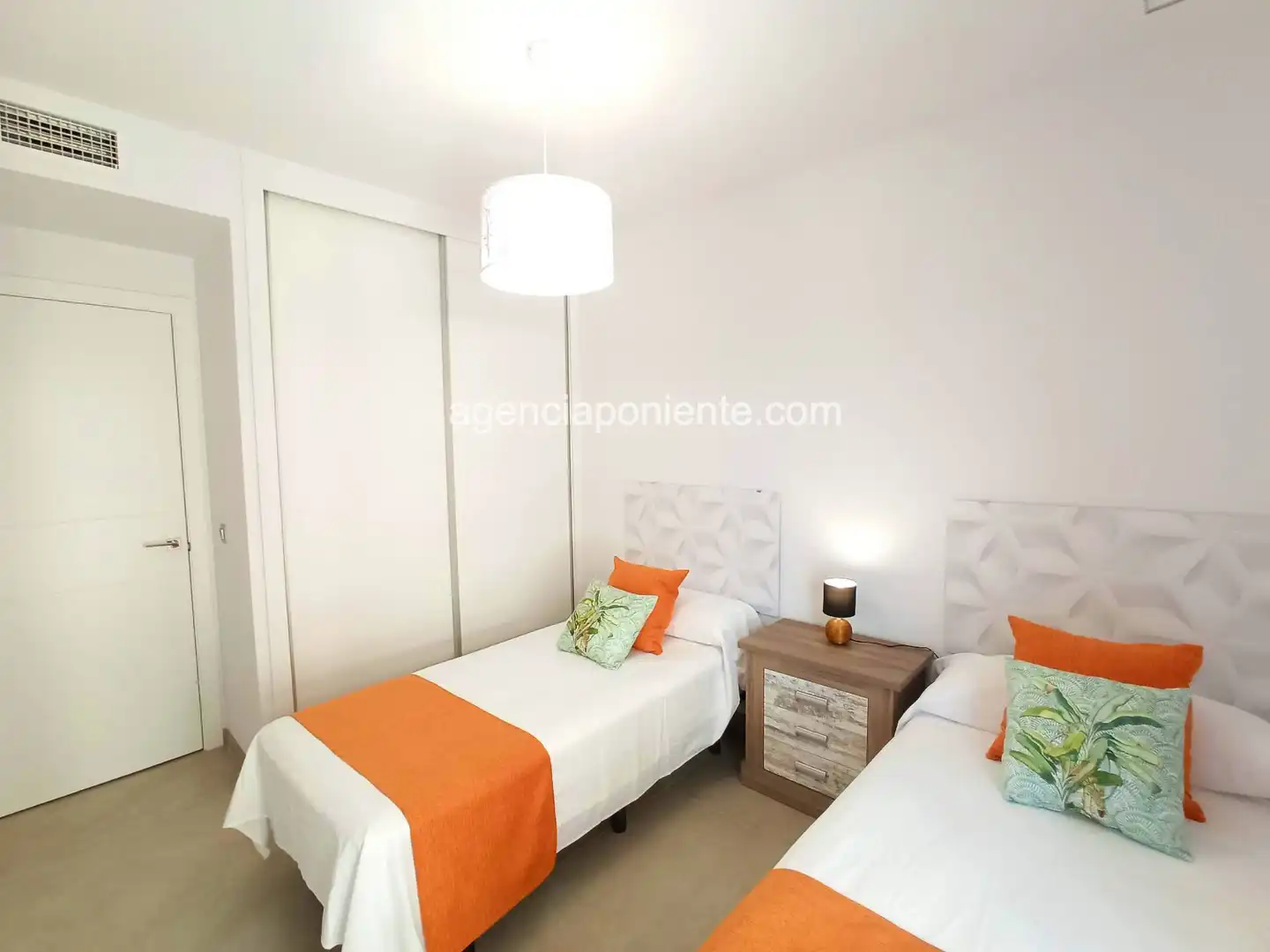 Bedroom of Flat for rent in Benidorm  with Air Conditioner, Terrace and Furnished