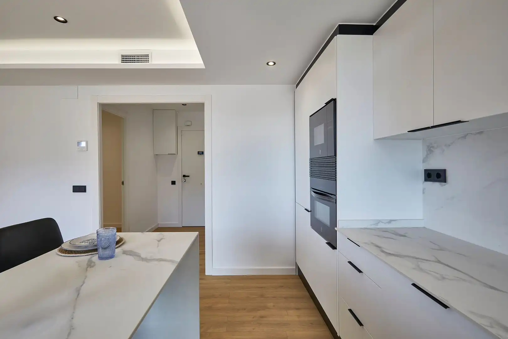 Küche von Wohnung zum Verkauf in Malgrat de Mar mit Klimaanlage, Heizung und Parkett