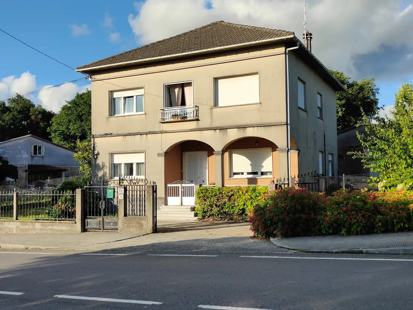 Exterior view of Houses for sale in Rianxo  with Heating, Private garden and Furnished