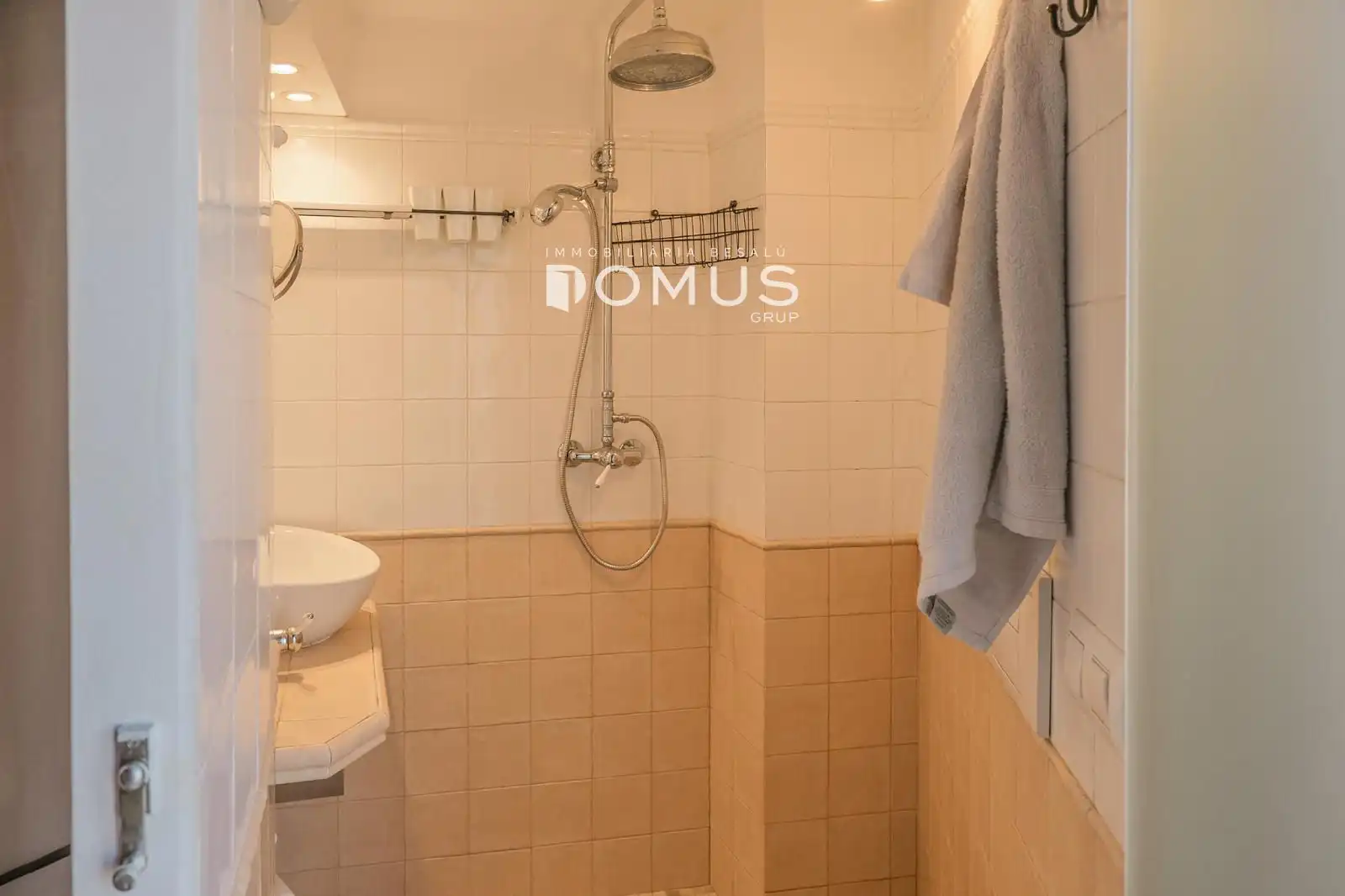 Habitación de Casa o chalet en venta en Tortellà con Parquet, Horno y Balcón