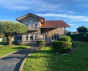 Exterior view of House or chalet for sale in A Illa de Arousa   with Heating, Private garden and Terrace