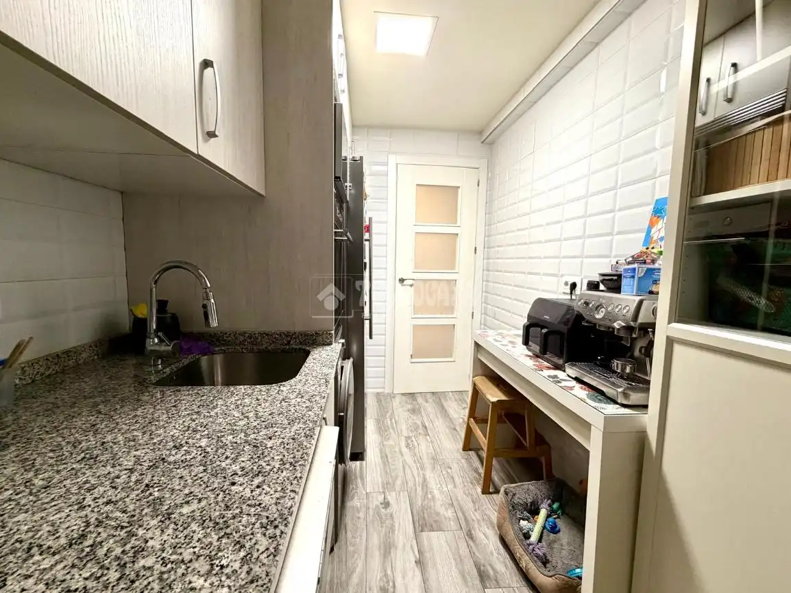 Cocina de Piso en venta en Móstoles con Aire acondicionado, Calefacción y Alarma