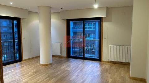 Foto 5 de Pis en venda a Salvador Dalí, Couto, Ourense