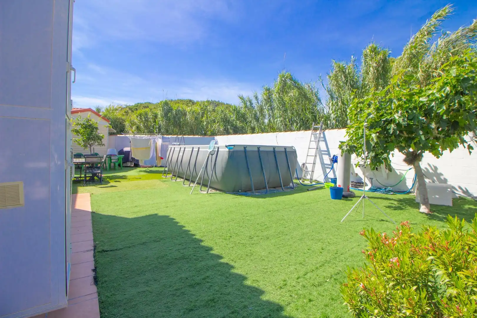 Swimming pool of Houses for sale in Chiclana de la Frontera