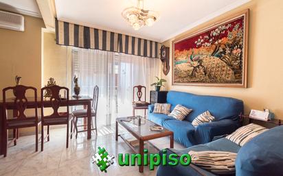 Living room of Flat for sale in Leganés  with Air Conditioner and Furnished