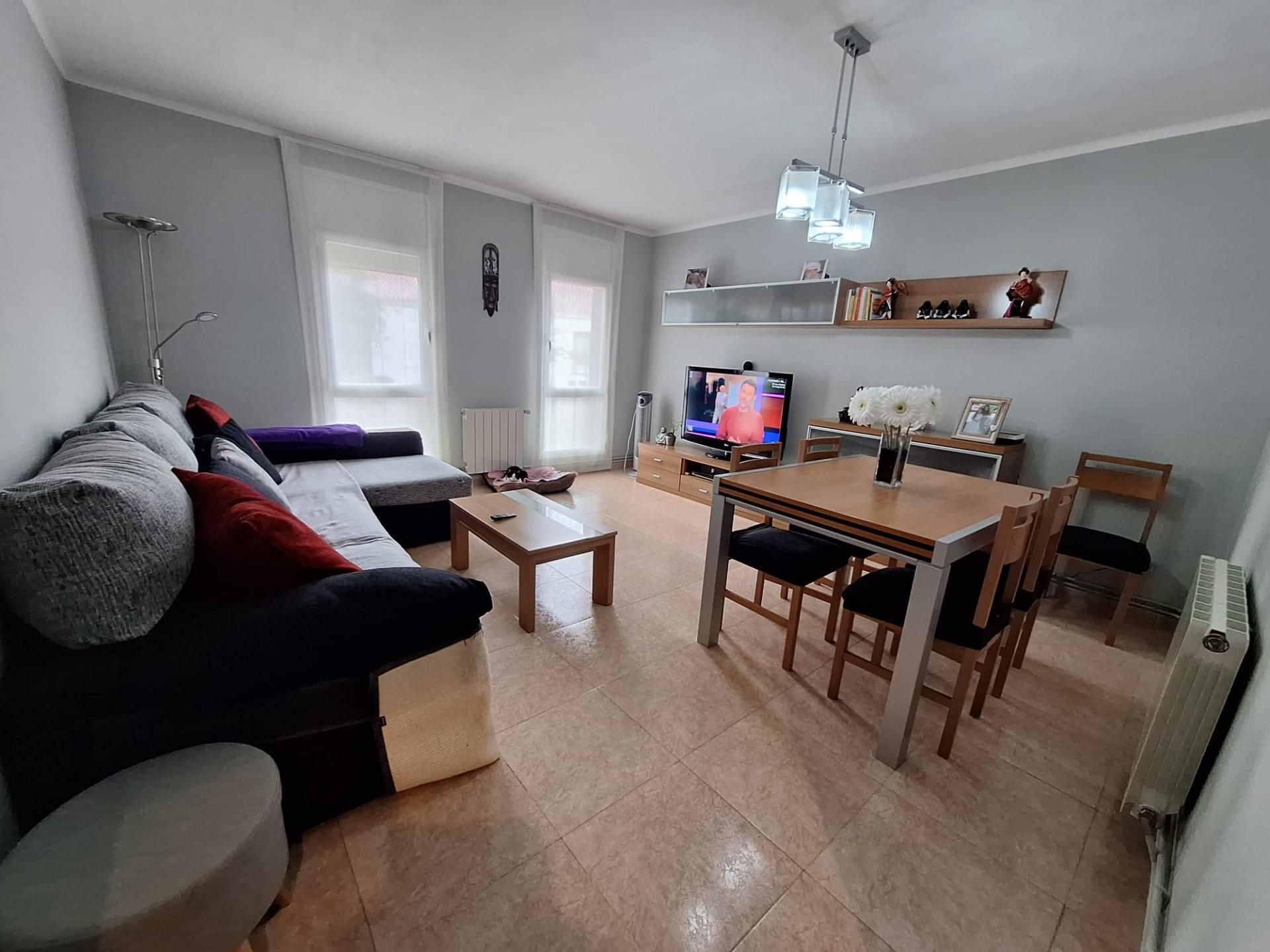 Sala d'estar de Pis en venda en Castellar del Vallès amb Aire condicionat, Calefacció i Jardí privat