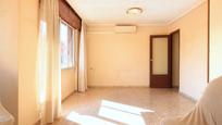 Living room of Flat for sale in  Albacete Capital  with Air Conditioner and Balcony