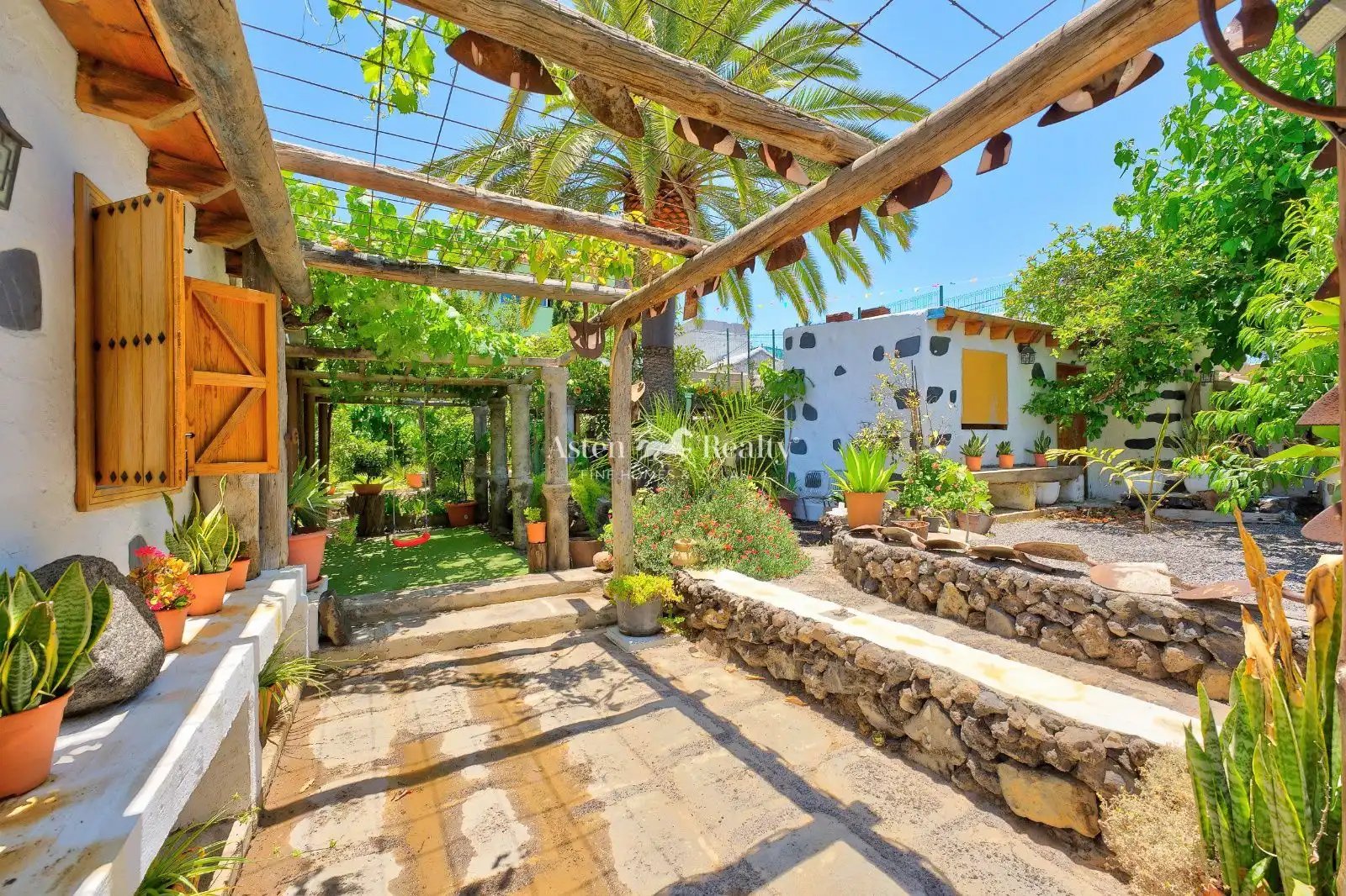 Garden of Houses for sale in Guía de Isora  with Air Conditioner, Private garden and Terrace