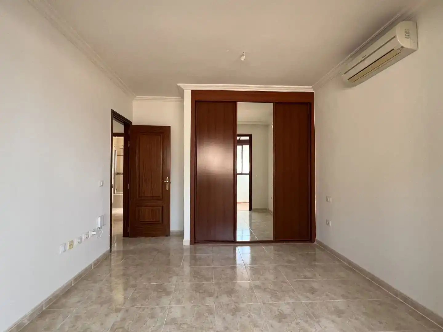 Dormitori de Casa o xalet en venda en Arona amb Aire condicionat, Parquet i Traster