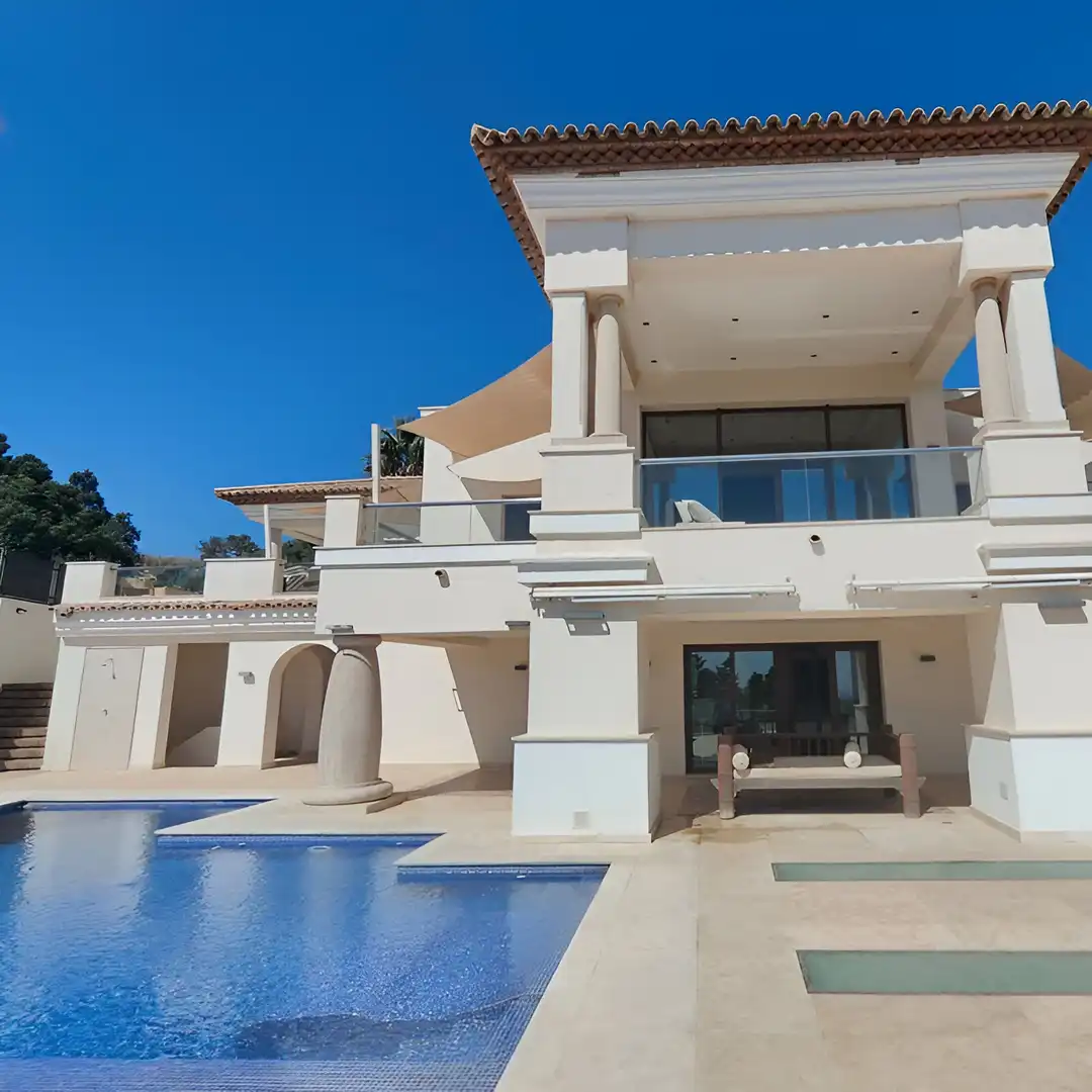 Maison avec piscine à vendre à Manilva Pueblo