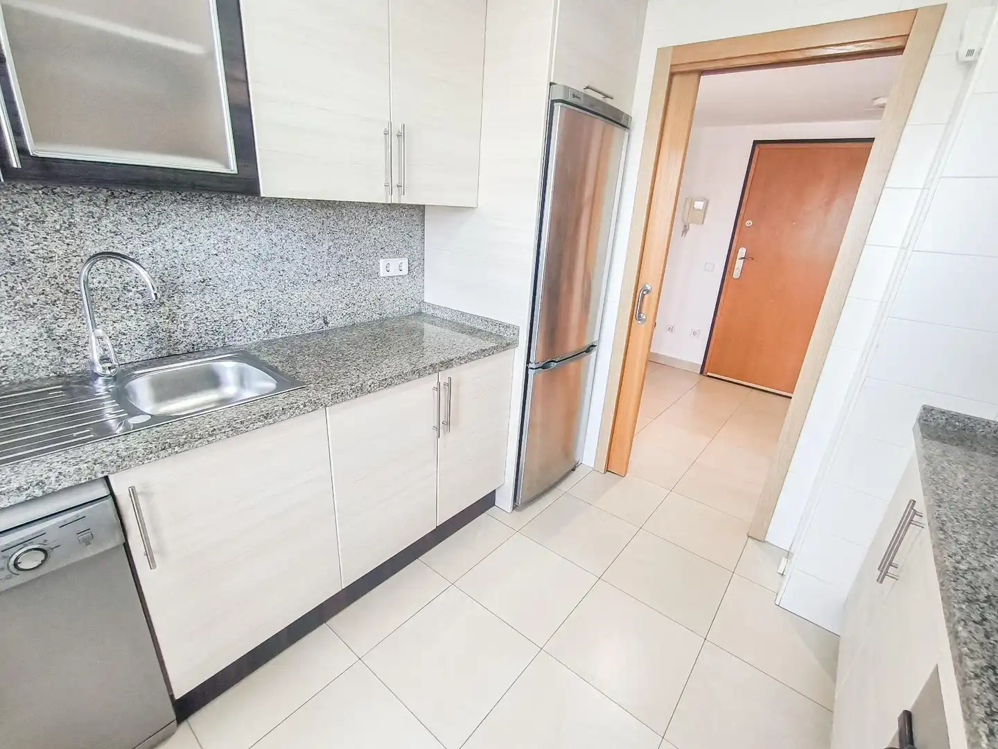 Apartament amb piscina en venda a Calle Presidente Adolfo Suárez, imagen 21