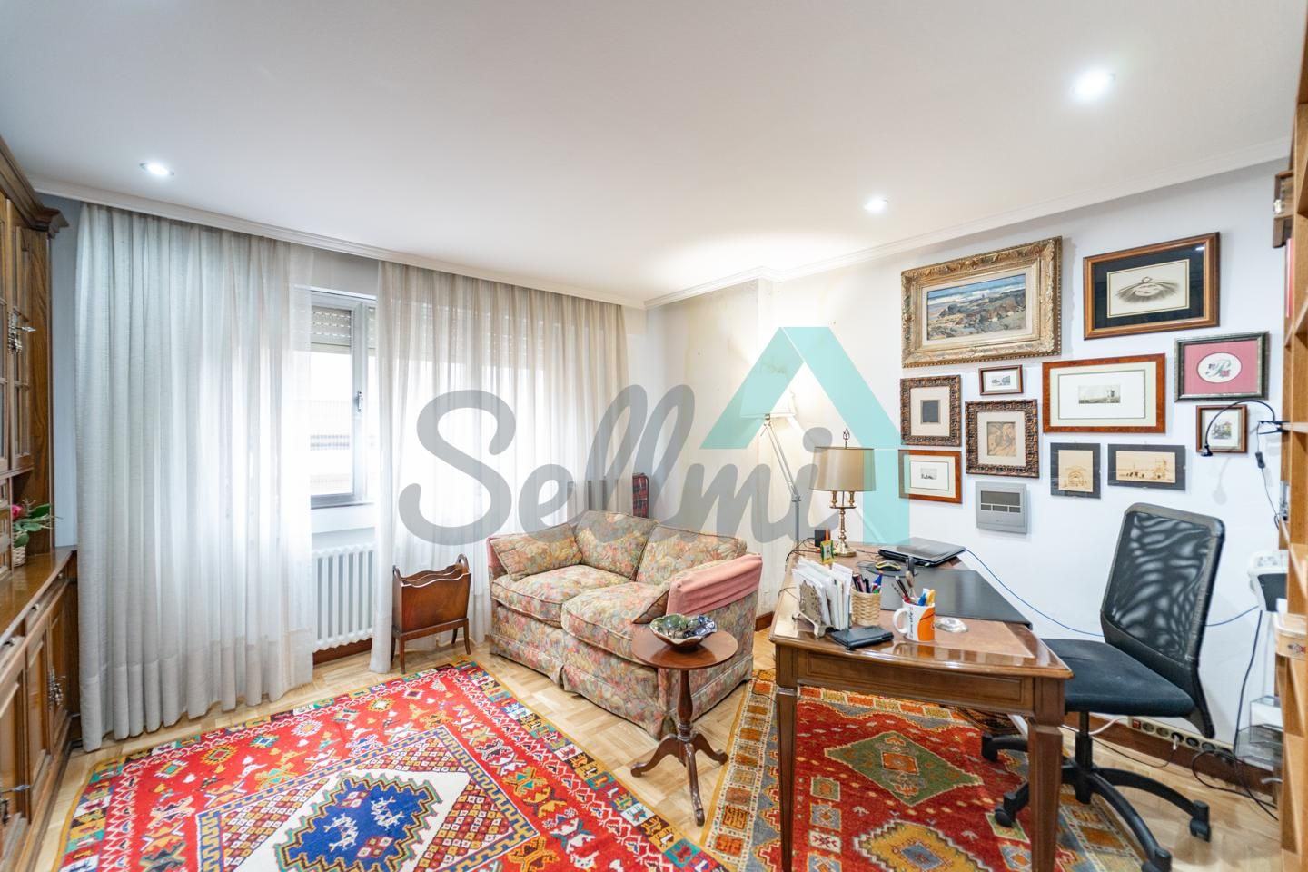 Sala d'estar de Pis en venda en Grado amb Calefacció, Parquet i Terrassa