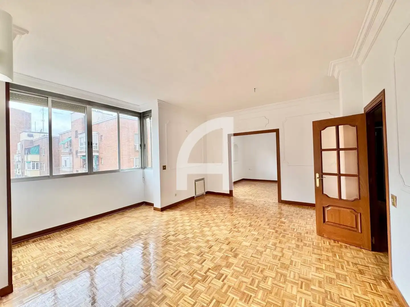 Living room of Flat for sale in  Madrid Capital  with Heating