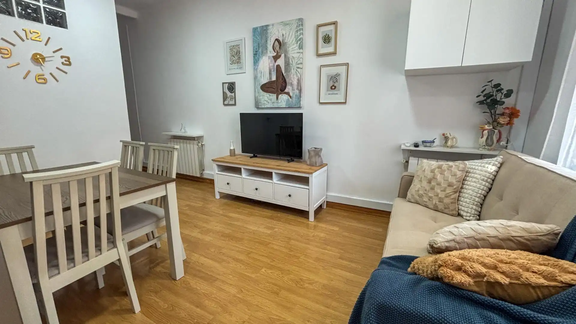 Piso con terraza en venta en Calle MARINA, imagen 3