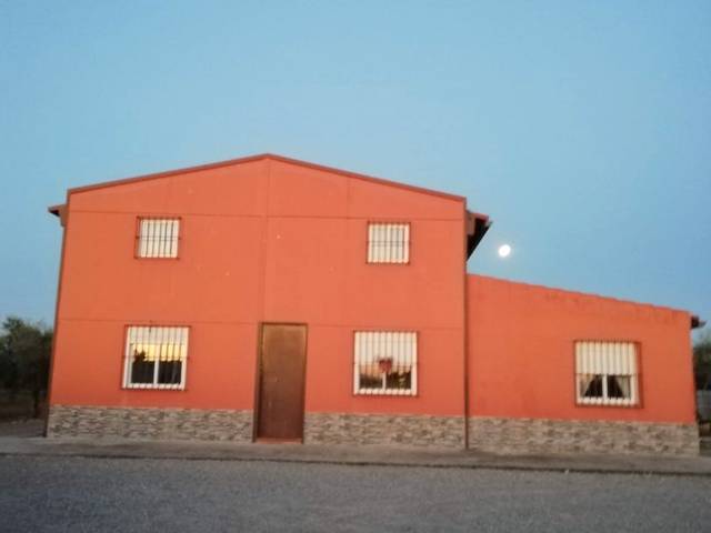 Terreno en Venta en Calle Lebrija, 19 en Trebujena