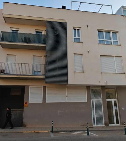 Foto 2 de Garaje de alquiler en Avenida Bartolomé Esteban, 48, Alcañiz, Teruel