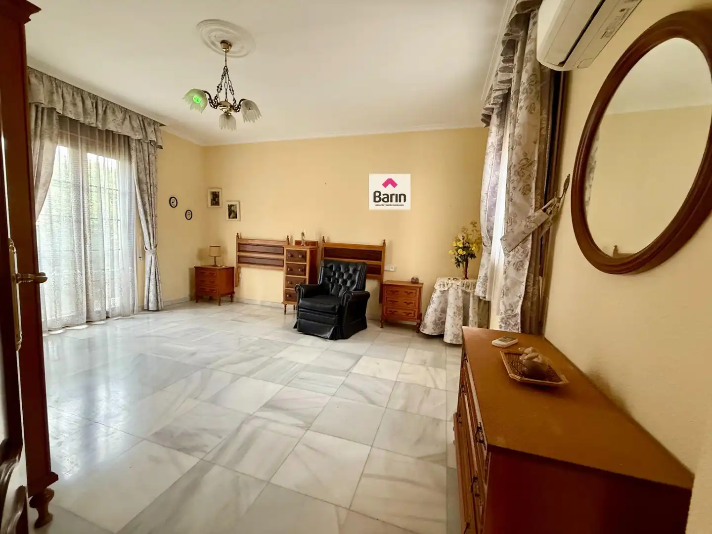 Casa o xalet en venda en Córdoba amb Jardí privat, Terrassa i Traster