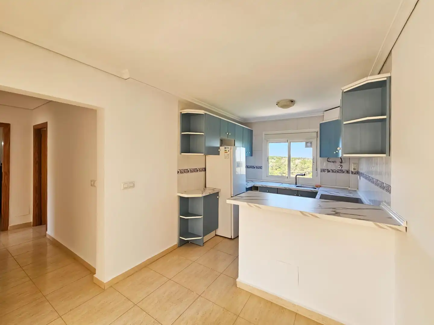 Cocina de Apartamento en venta en Santa Pola con Piscina comunitaria