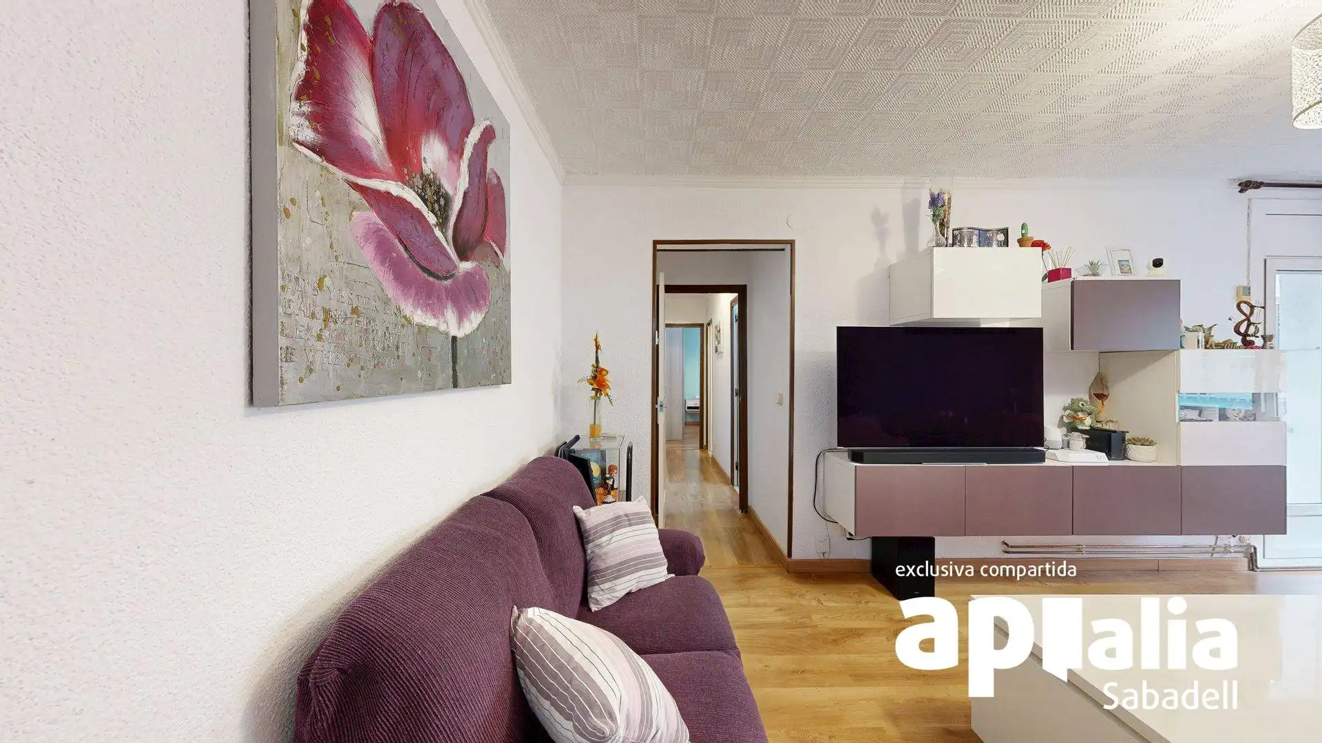 Sala d'estar de Pis en venda en Cerdanyola del Vallès amb Aire condicionat, Calefacció i Parquet
