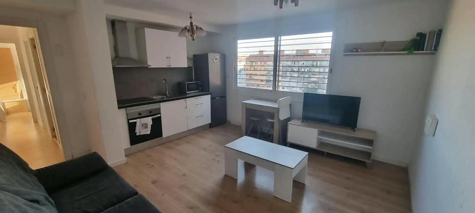 Wohnzimmer von Wohnung zum Verkauf in Badalona mit Parkett, Ofen und Alarm