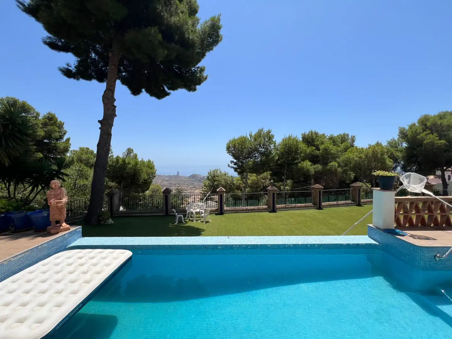 Swimming pool of Houses for sale in Málaga  with Air Conditioner, Heating and Private garden
