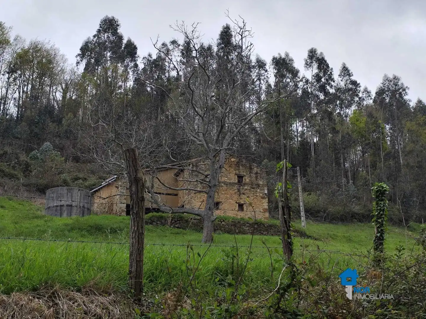 Vista exterior de Casa o xalet en venda en Rasines