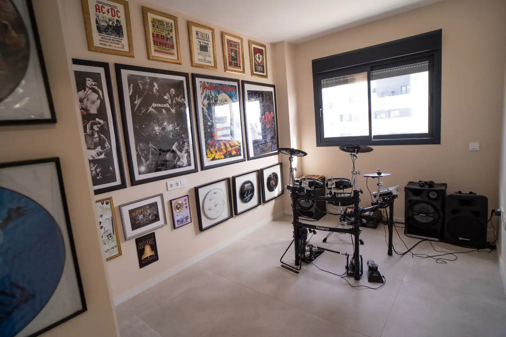Exterior view of Attic for sale in Torremolinos  with Air Conditioner, Terrace and Storage room