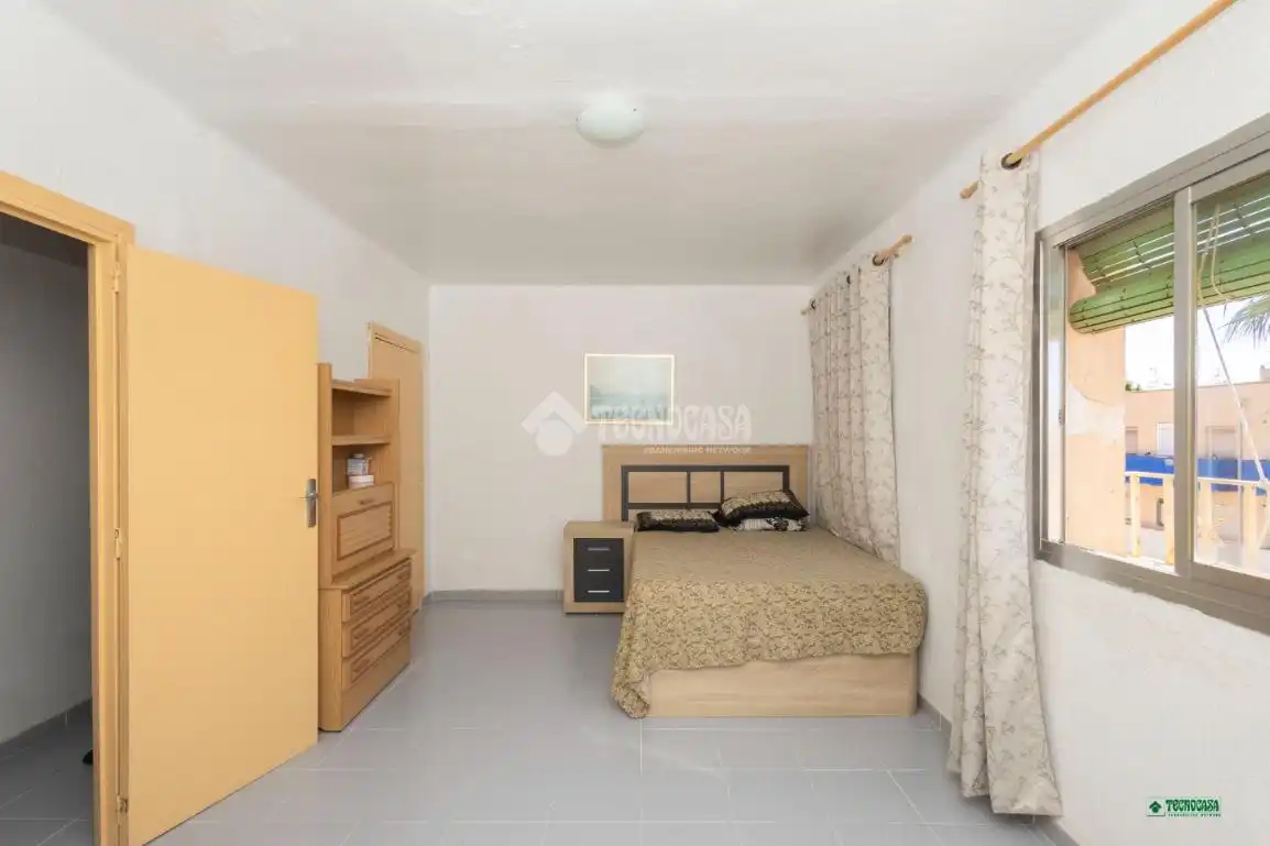 Habitación de Piso en venta en Almería