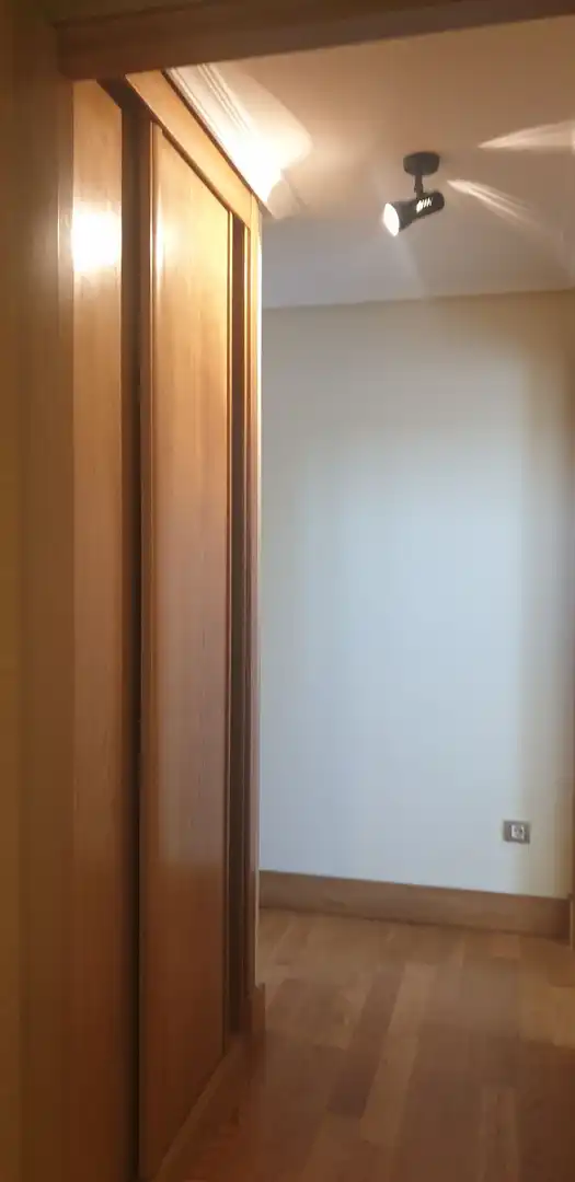 Apartamento de alquiler en Santiago de Compostela  con Calefacción, Parquet y Trastero