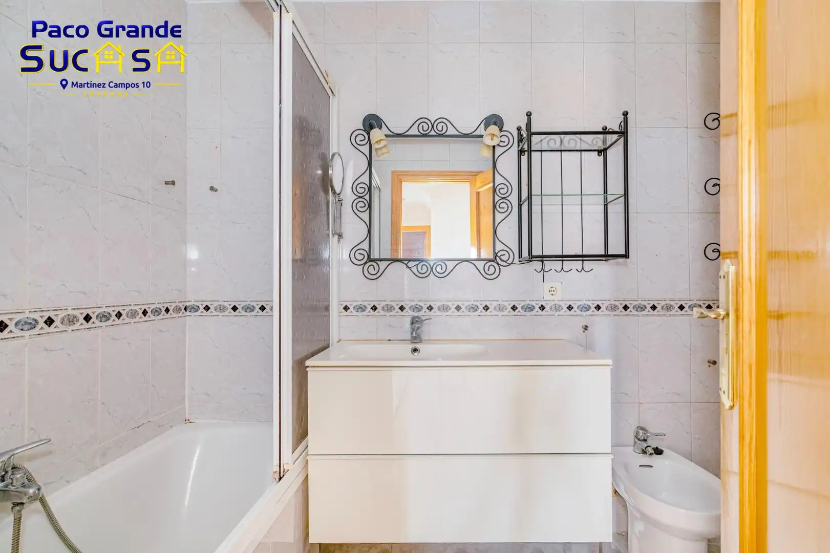 Baño de Piso en venta en La Zubia con Aire acondicionado, Calefacción y Balcón