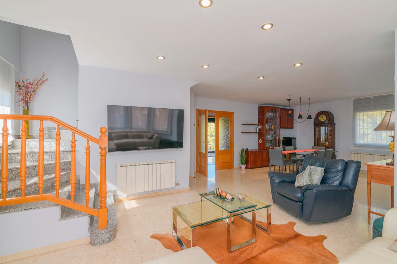 Sala d'estar de Casa o xalet en venda en Viladecans amb Aire condicionat, Calefacció i Terrassa