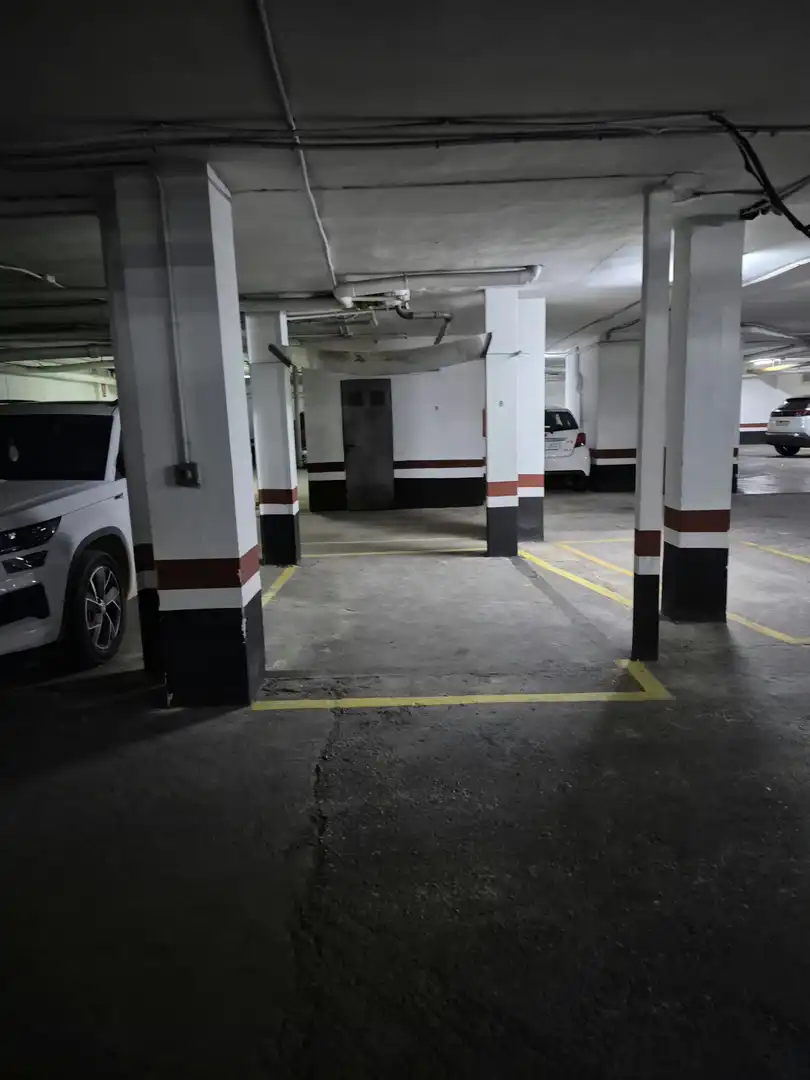 Parking de Garaje de alquiler en Ciutat Vella 