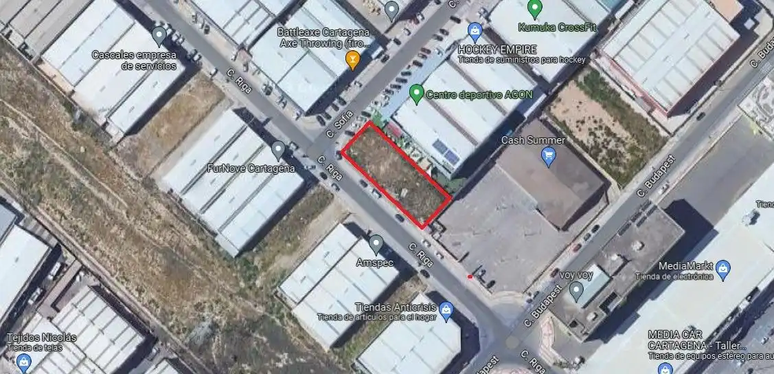 Terrenys i solars en venda a Calle SOFIA-C.BEAZA