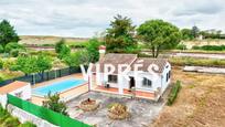 Vista exterior de Finca rústica en venda en Casar de Cáceres amb Aire condicionat, Calefacció i Piscina