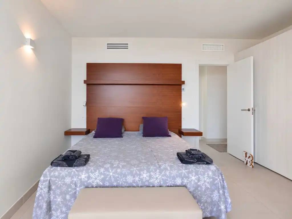 Habitación de Piso en venta en Fuengirola con Aire acondicionado, Amueblado y Horno