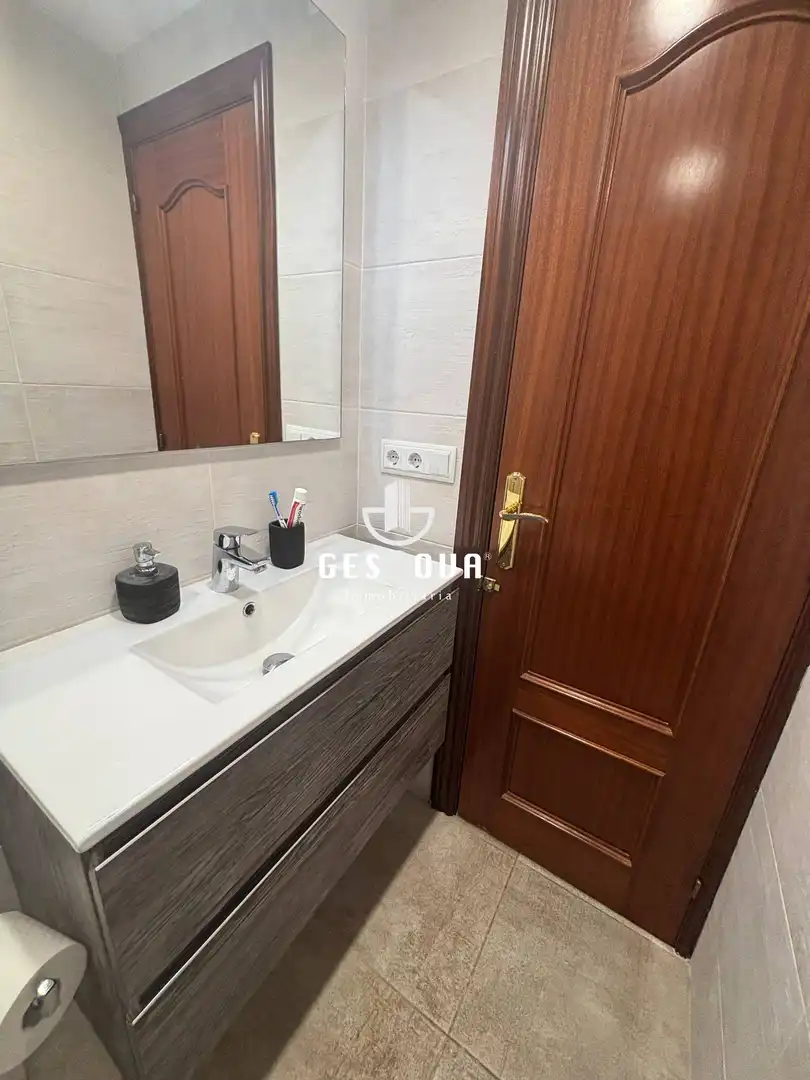 Badezimmer von Wohnung zum Verkauf in L'Hospitalet de Llobregat mit Klimaanlage und Heizung