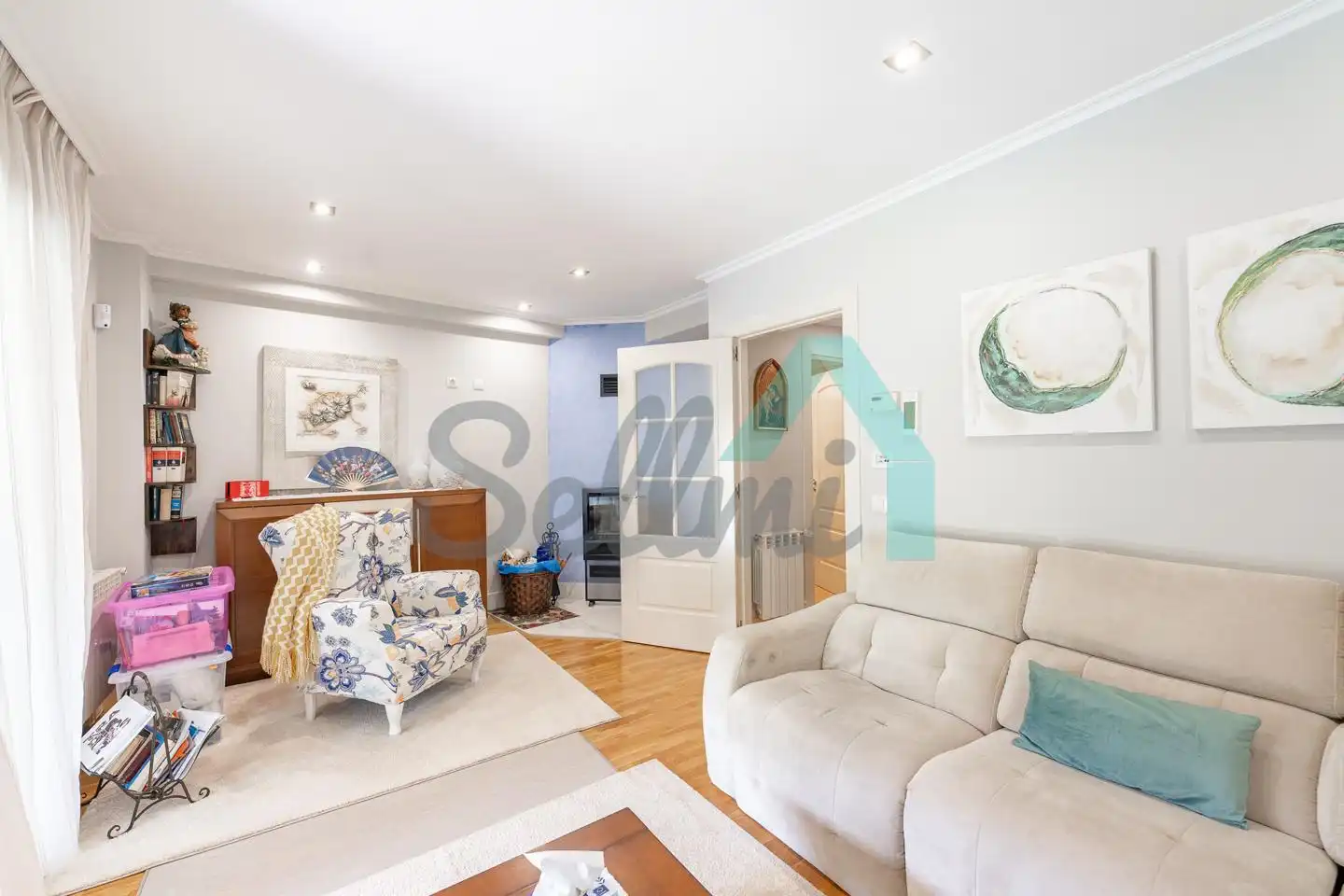 Wohnzimmer von Einfamilien-Reihenhaus zum Verkauf in Vegadeo mit Heizung, Privatgarten und Terrasse
