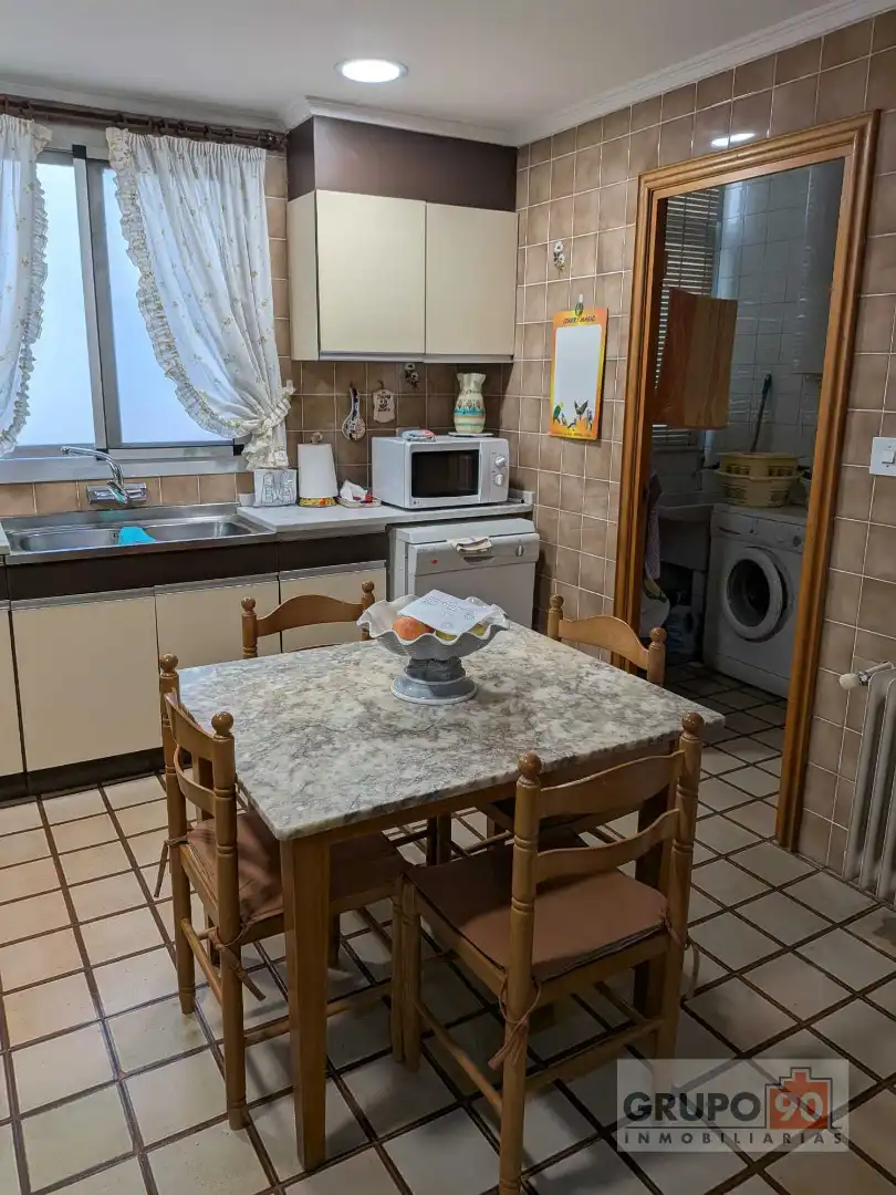 Cocina de Piso en venta en Requena, Valencia