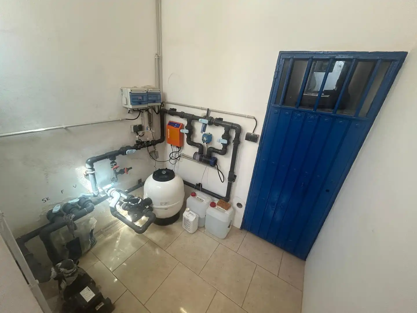 Swimming pool of Houses for sale in Utrera  with Air Conditioner, Private garden and Terrace