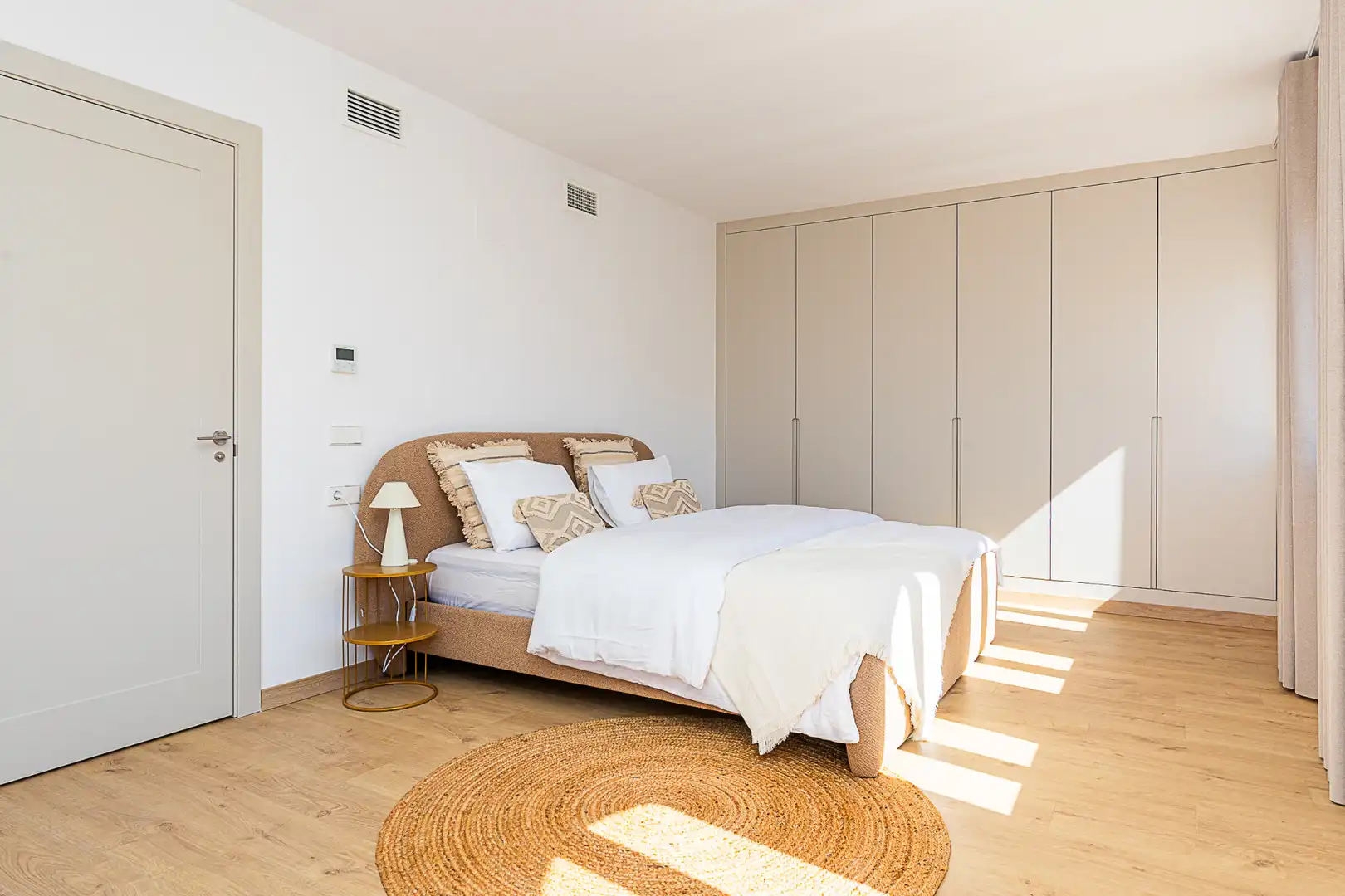 Habitación de Ático en venta en Marbella con Aire acondicionado, Terraza y Trastero