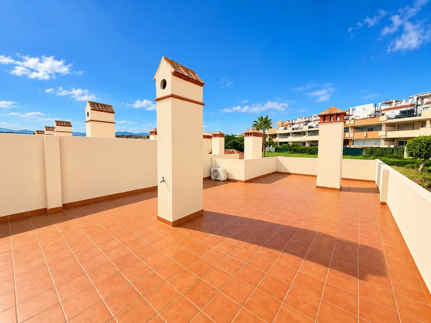 Àtic amb piscina en venda a Doña Julia Golf, imagen 19