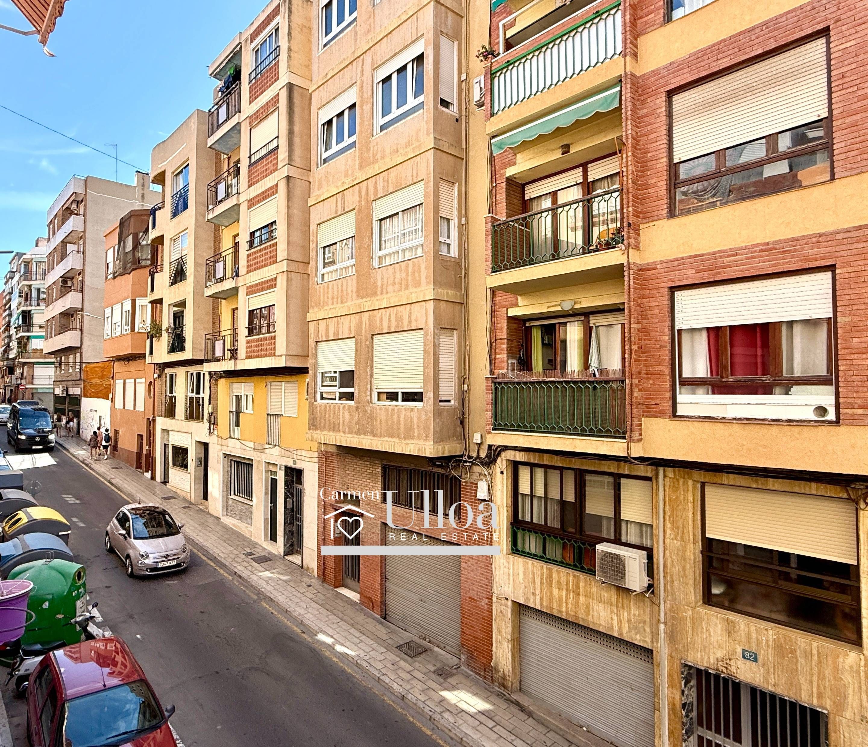 Vista exterior de Pis en venda en Alicante / Alacant
