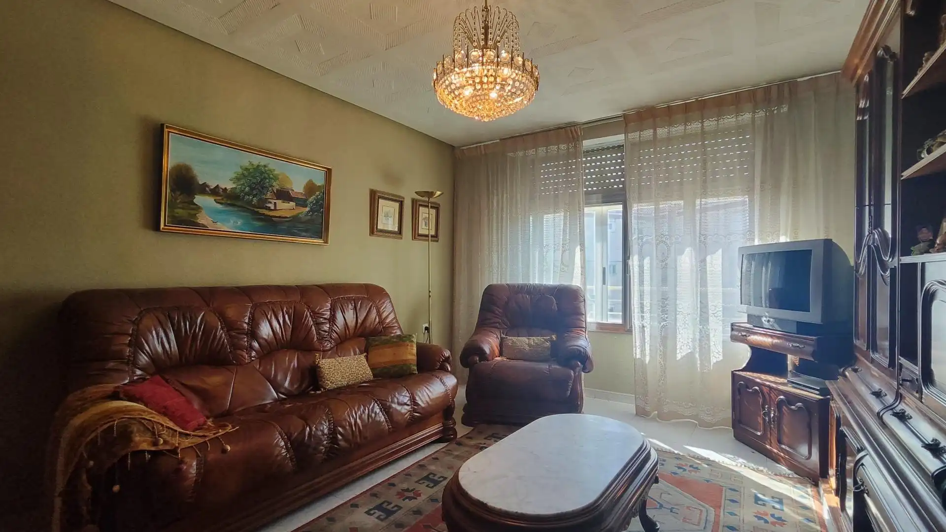 Sala de estar de Casa o chalet en venta en León Capital  con Calefacción y Terraza