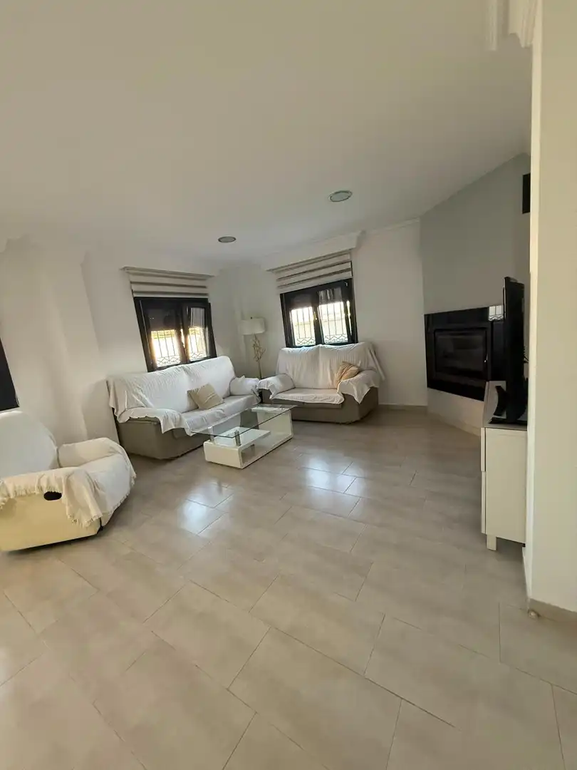 House with pool for sale in El Rinconcillo, imagen 4