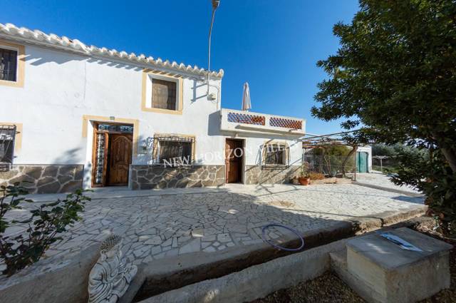 Finca rústica en Venta en Arboleas