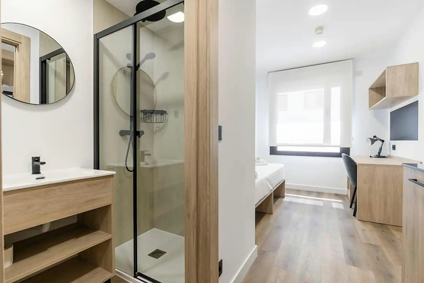 Badezimmer von Gebäude zur Miete in Madrid