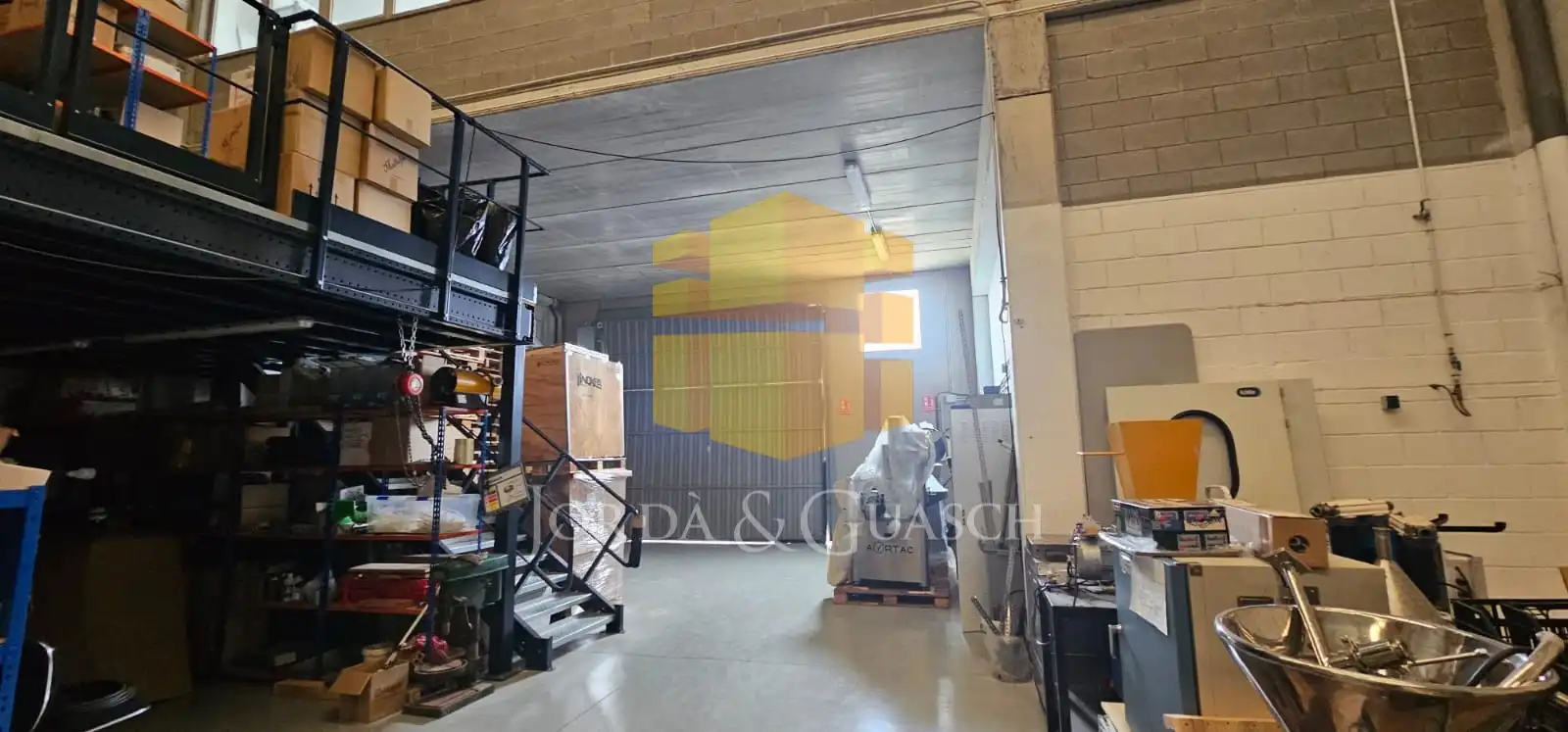 Nave industrielle à louer à Carrer de L'Enclusa 91, imagen 3